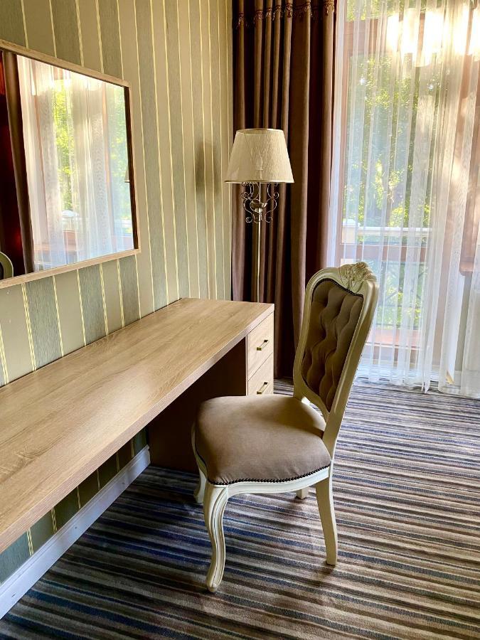 Villa-Sofia Mini-Hotel Odessa Ngoại thất bức ảnh